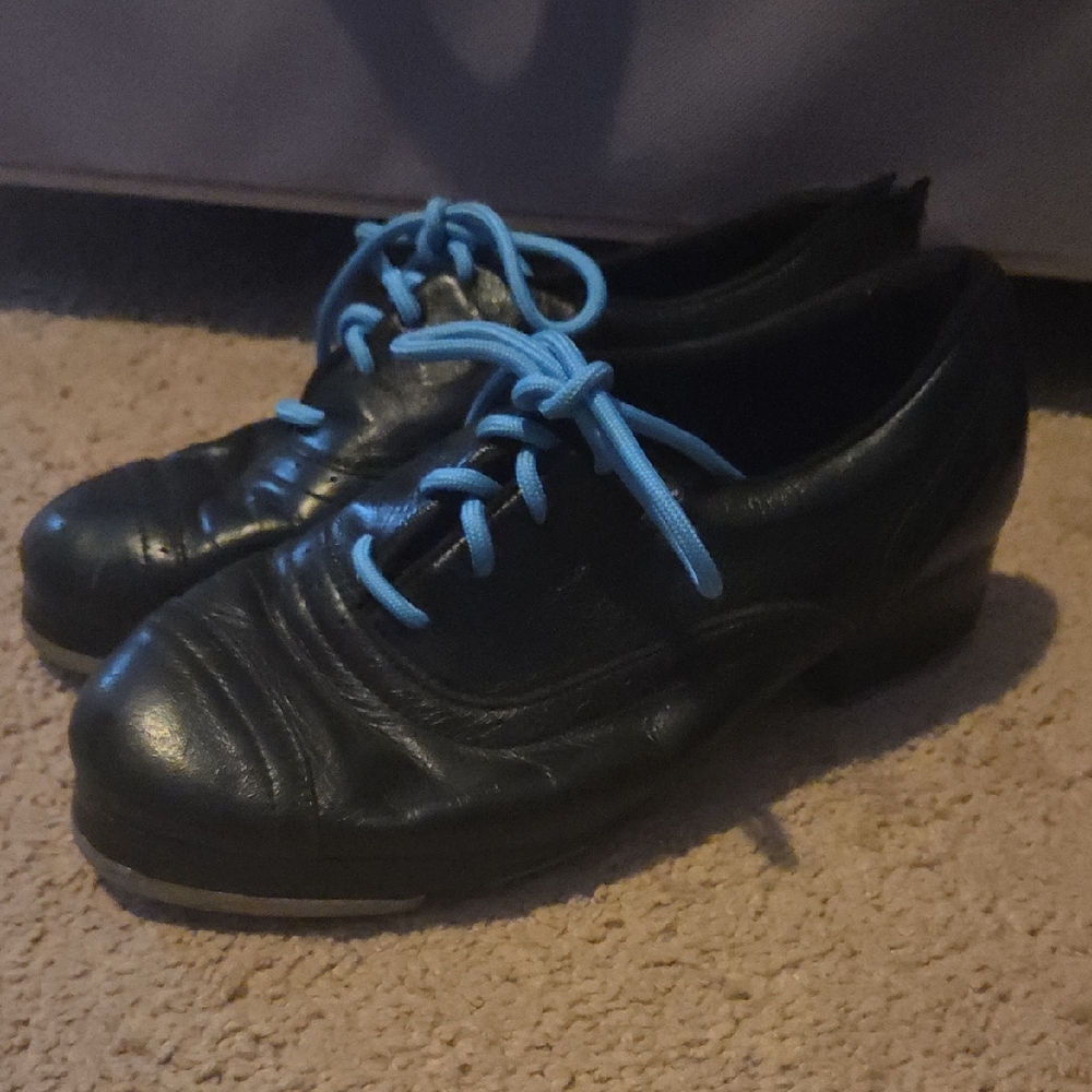 Bloch Black JSams Shoes with Blue Laces